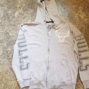 Chicago Bulls gray sweatshirt.Size XXL